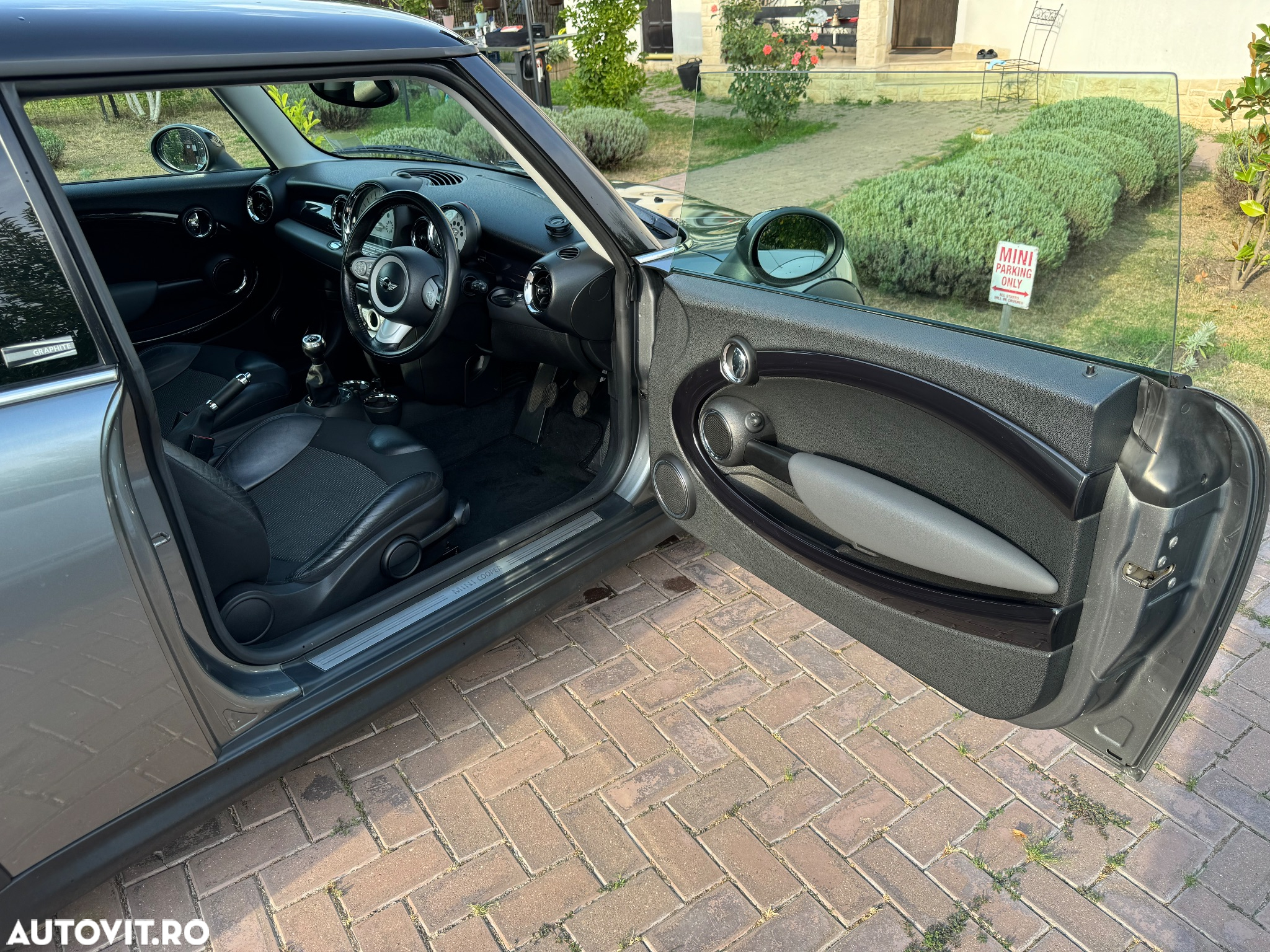 Mini Cooper Standard - 2