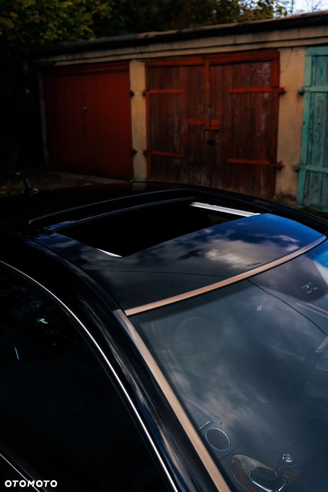 Mercedes-Benz CLK - 16