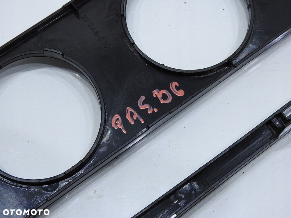 RAMKA OSŁONA PANELU NAWIEWU VW PASSAT B6 - 3