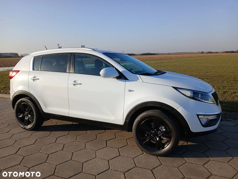 Kia Sportage 1.7 CRDI 2WD ISG Dream-Team Edition - 32