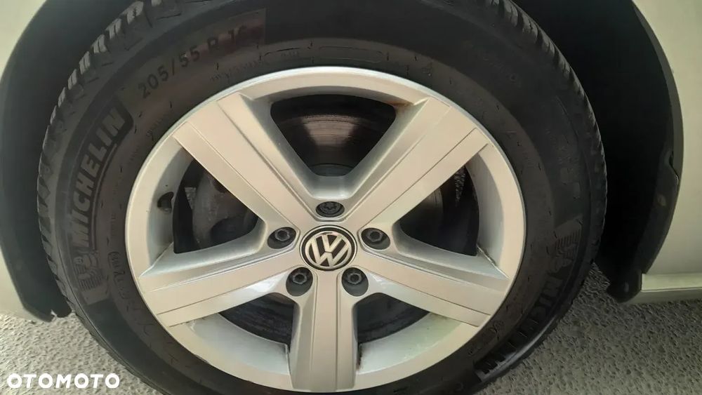 Volkswagen Golf 1.6 TDI BlueMotion Technology Comfortline - 17