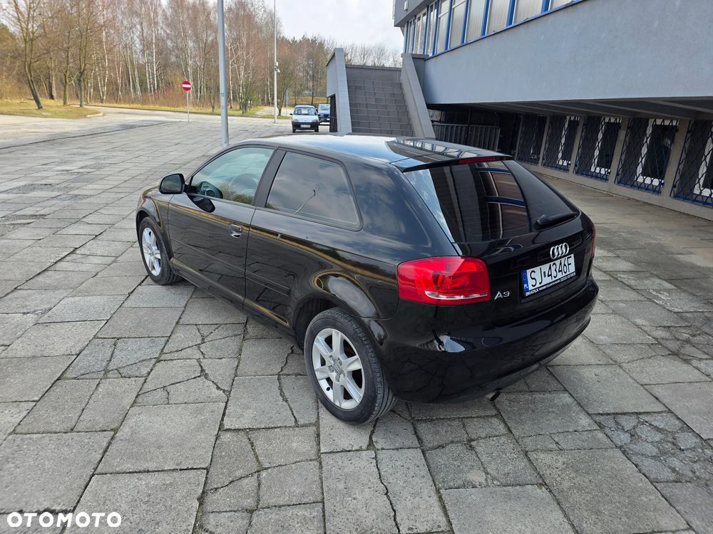 Audi A3 3-drzwiowe 1.6 S tronic Ambition - 4