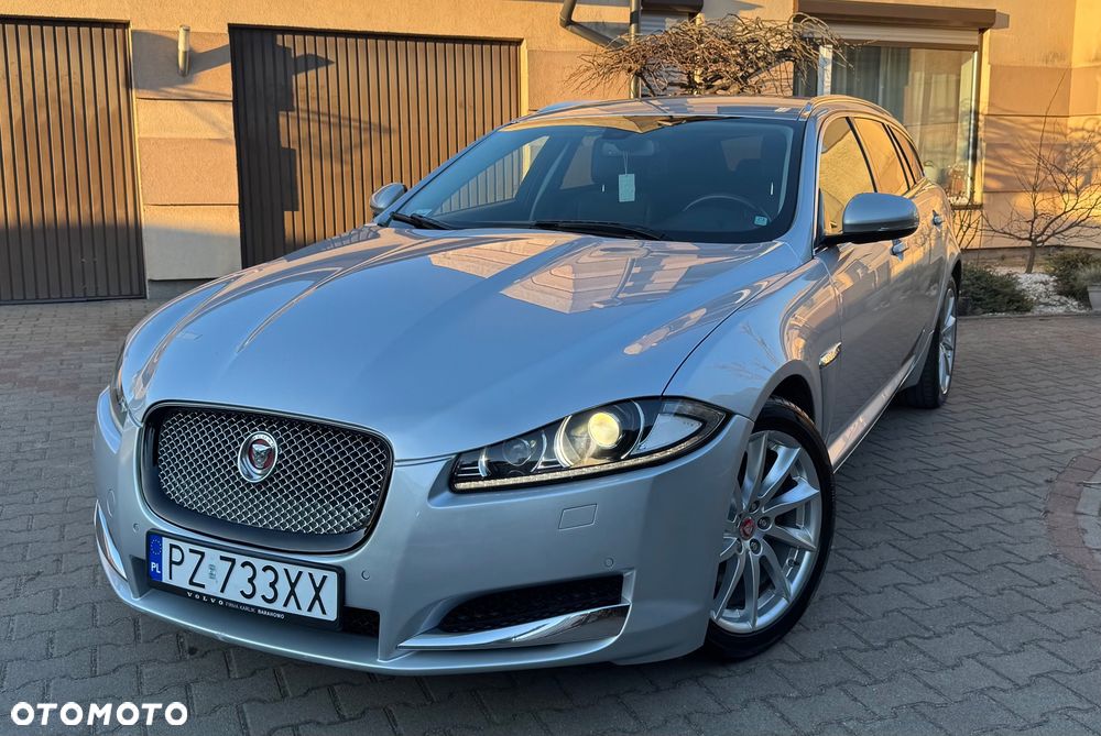 Jaguar Xf 2014 photo 2