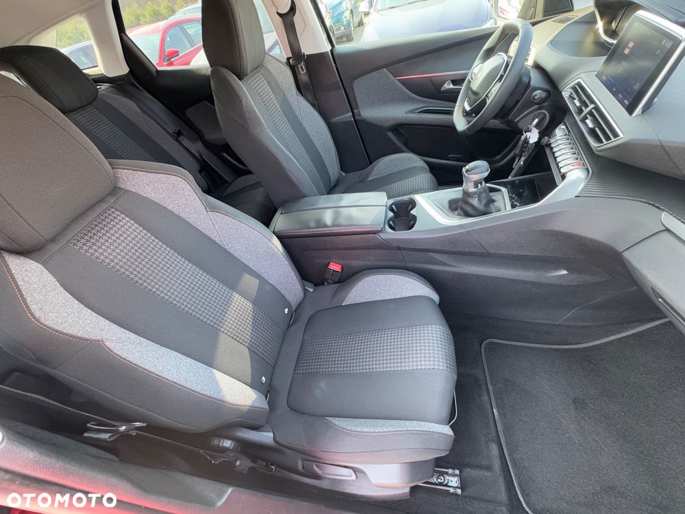 Peugeot 3008 - 24