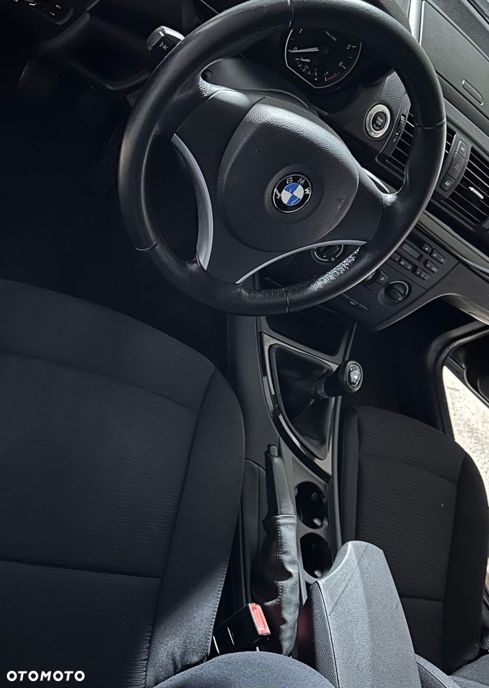 BMW Seria 1 116i - 1