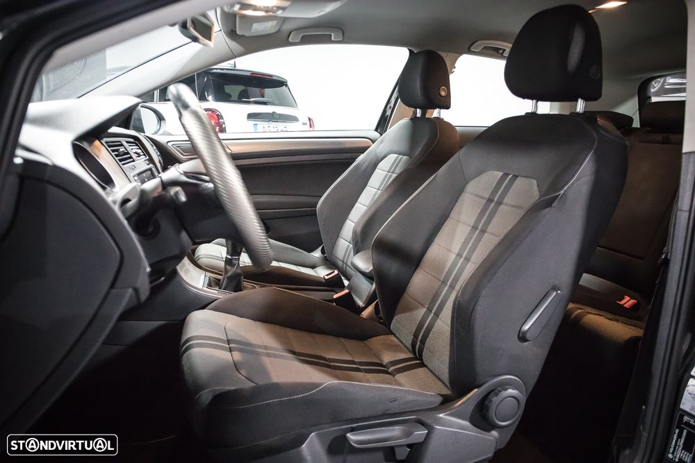 VW Golf 1.6 TDI BlueMotion Cup - 11