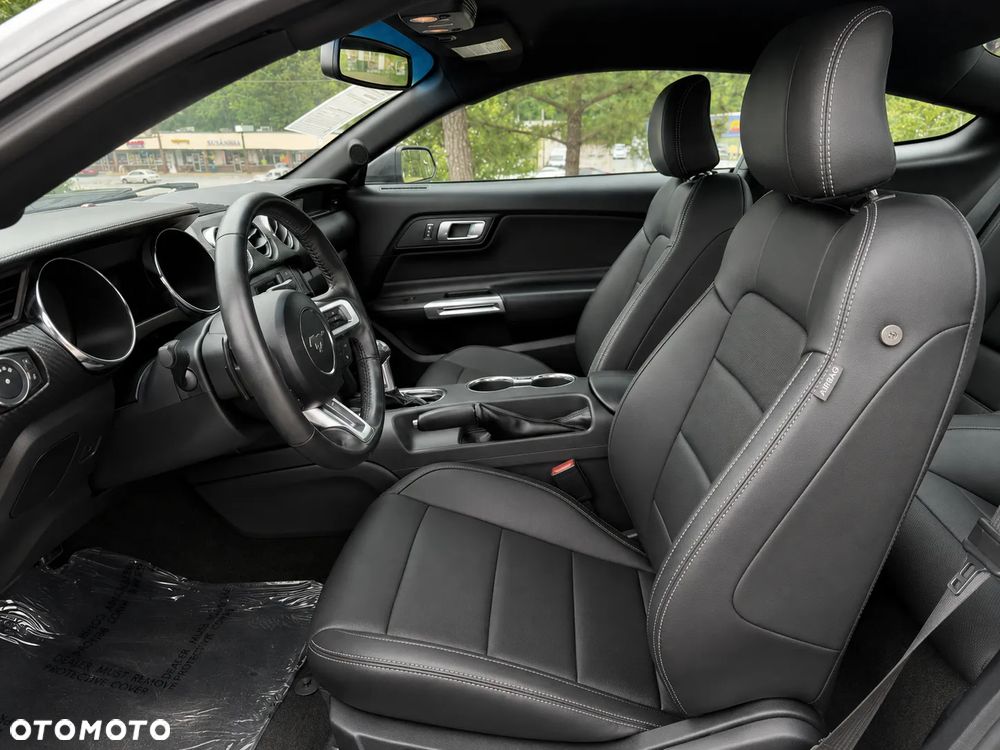 Ford Mustang 3.7 V6 Premium - 17