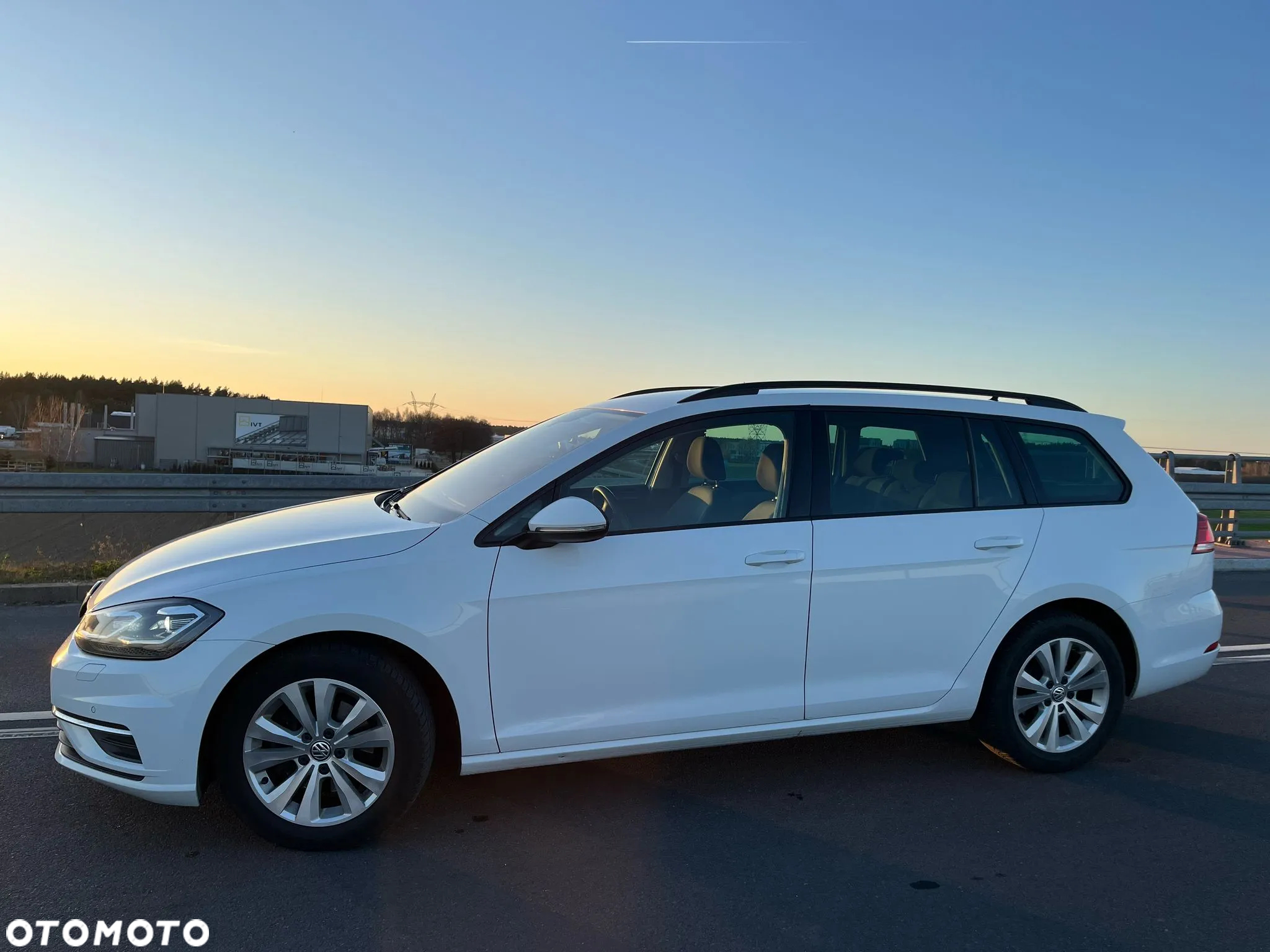 Volkswagen Golf VII 1.6 TDI BMT Comfortline - 3
