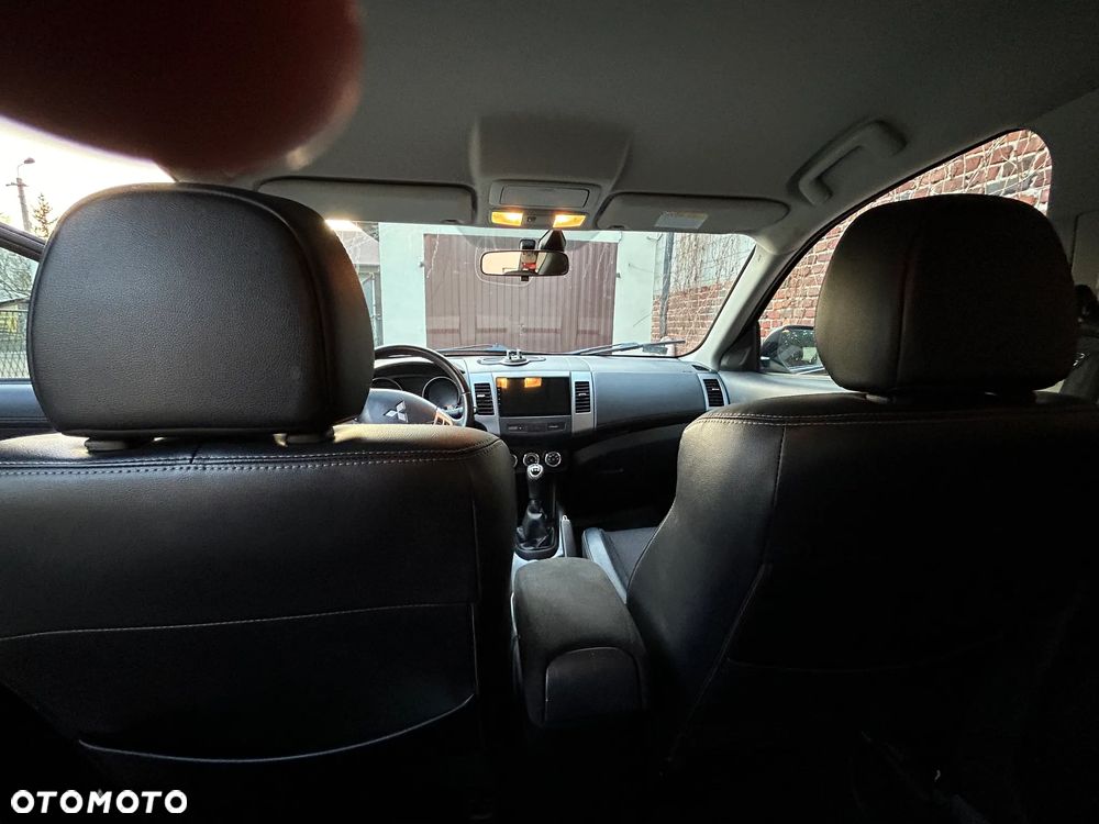 Mitsubishi Outlander 2.0 2WD Invite - 7