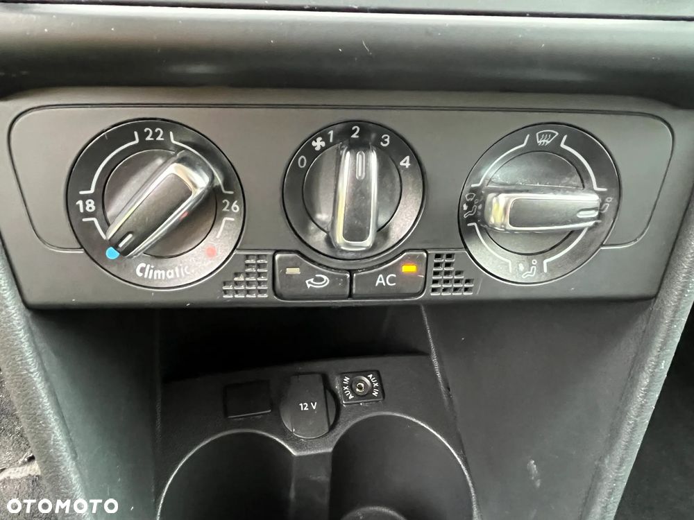 Volkswagen Polo - 23