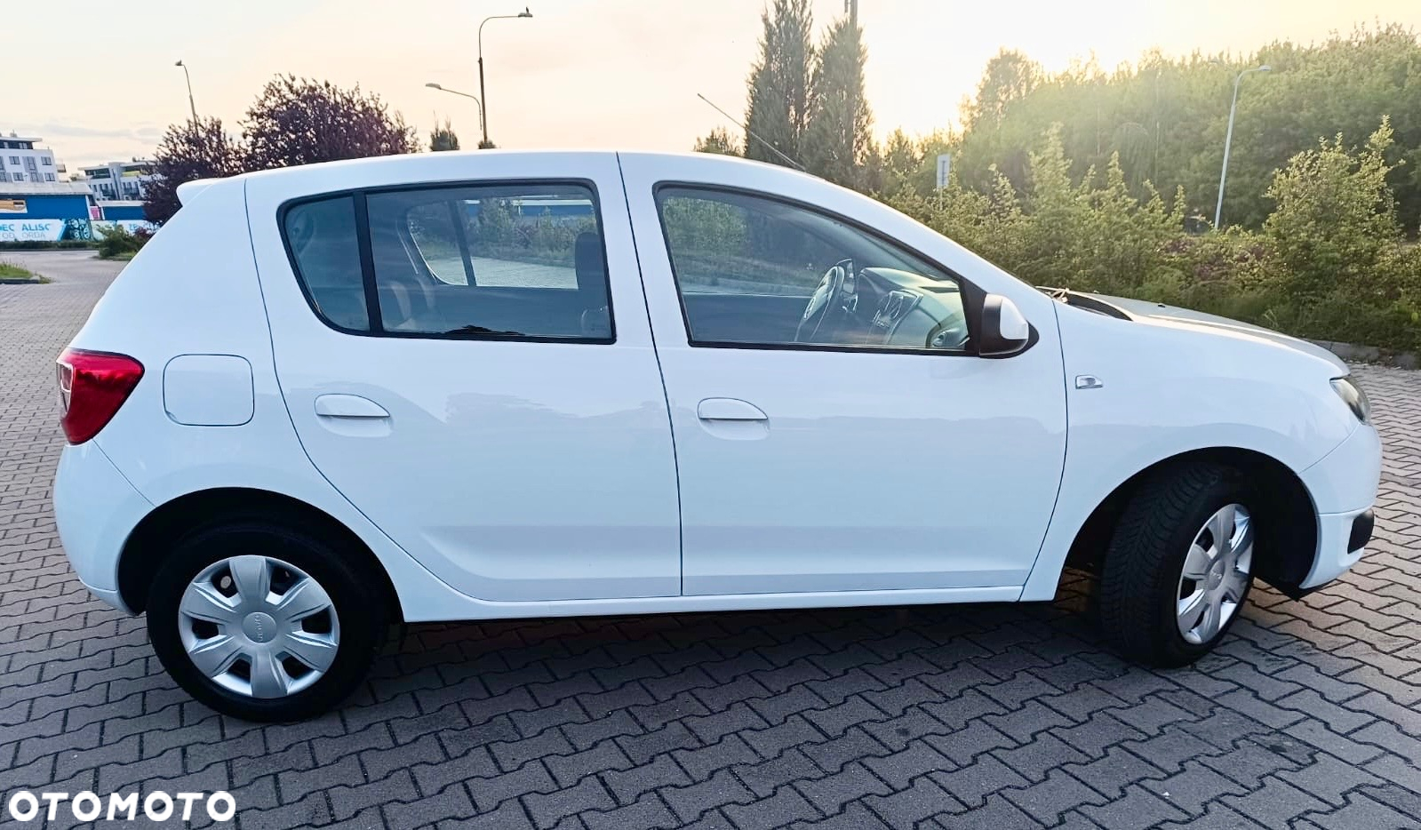 Dacia Sandero TCe 90 (S&S) Comfort - 9