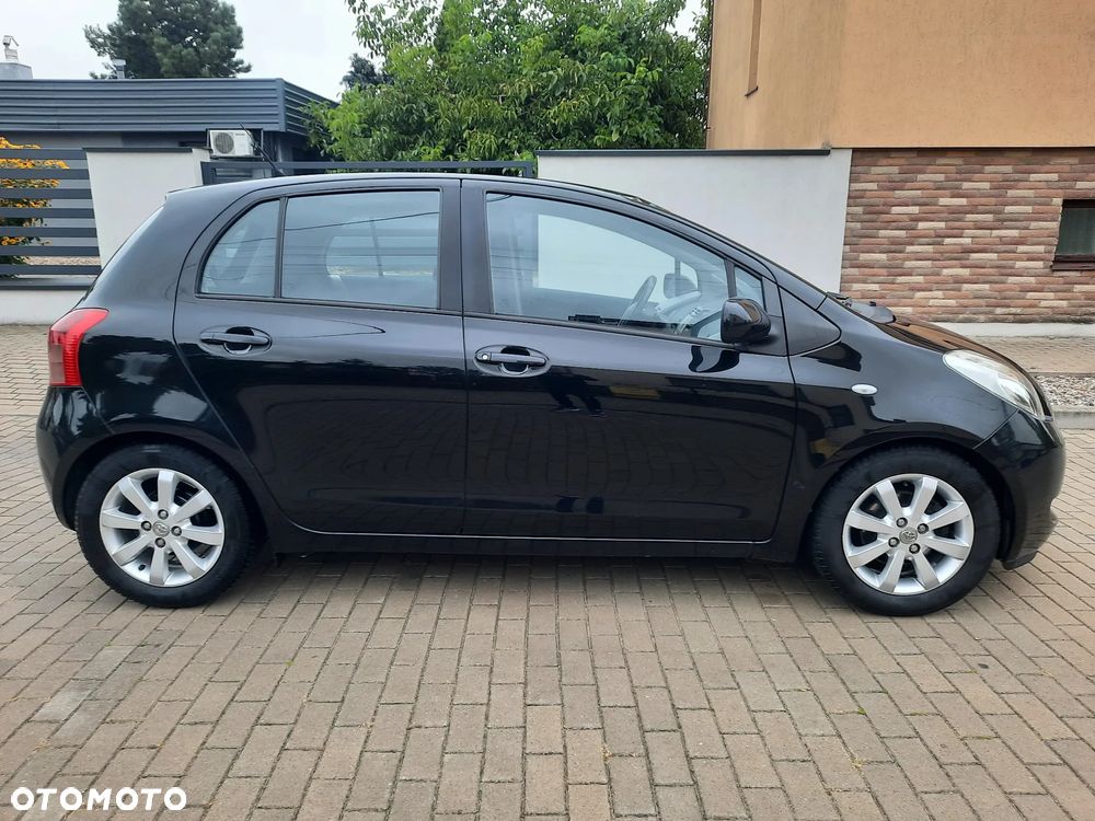 Toyota Yaris 1.3 Sol Premium - 9