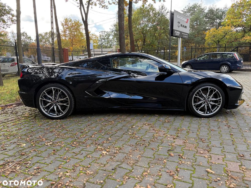 Chevrolet Corvette - 10