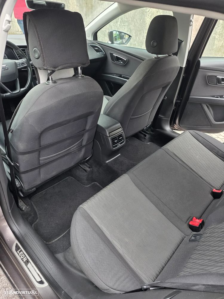 SEAT Leon ST 1.6 TDI Style Ecomotive - 12
