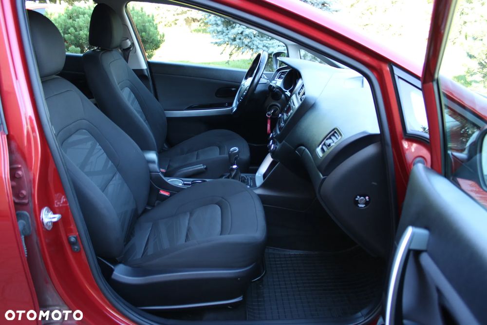 Kia Ceed 1.6 GDI M - 22