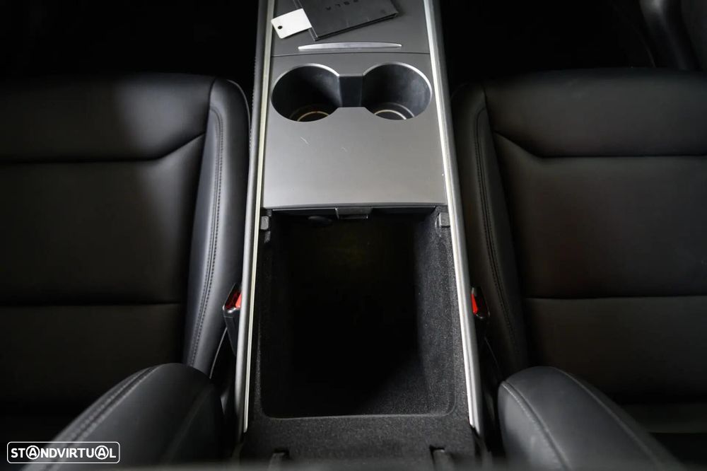 Tesla Model Y Long Range RWD - 53