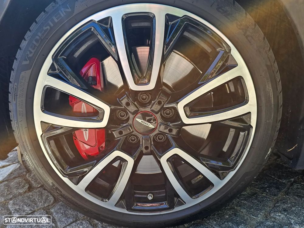 MINI Cabrio John Cooper Works Plus Auto Desportiva - 15