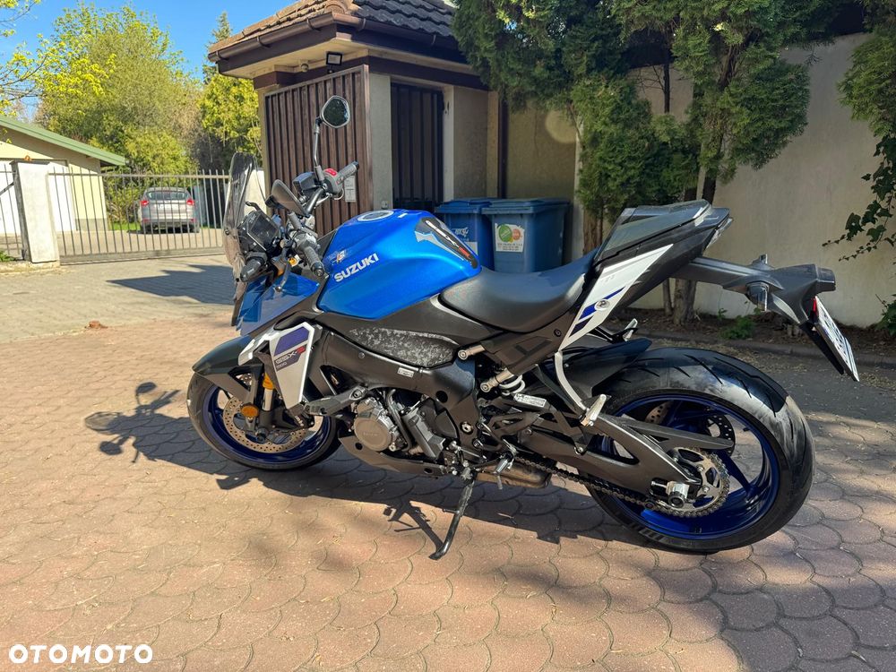 Suzuki GSX 1000 - 4