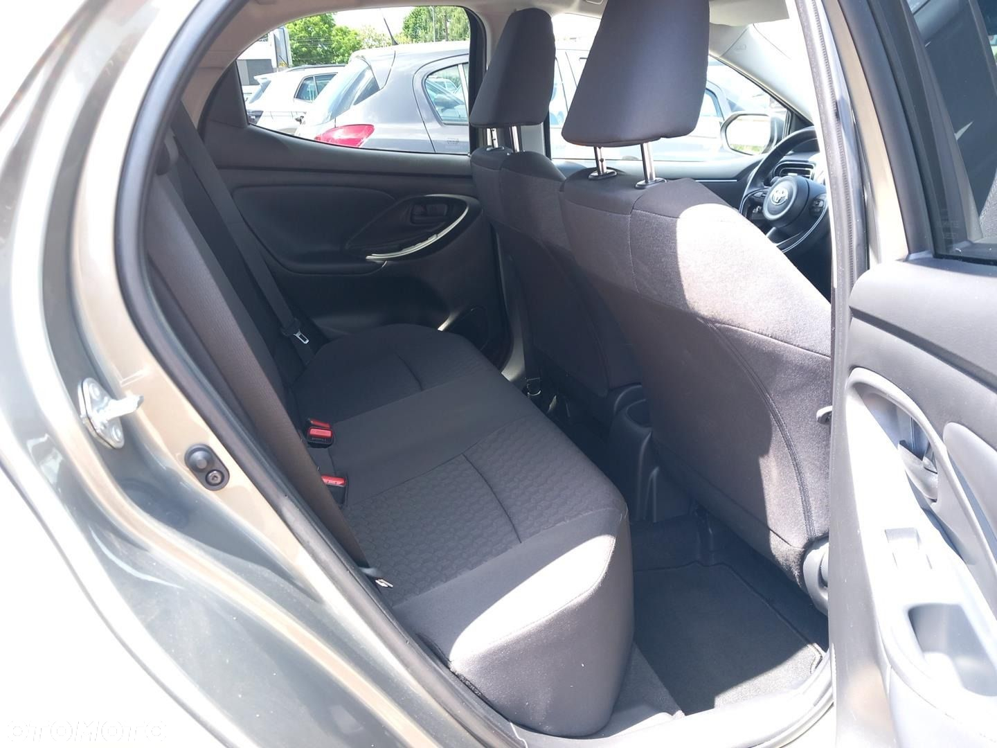 Toyota Yaris - 7
