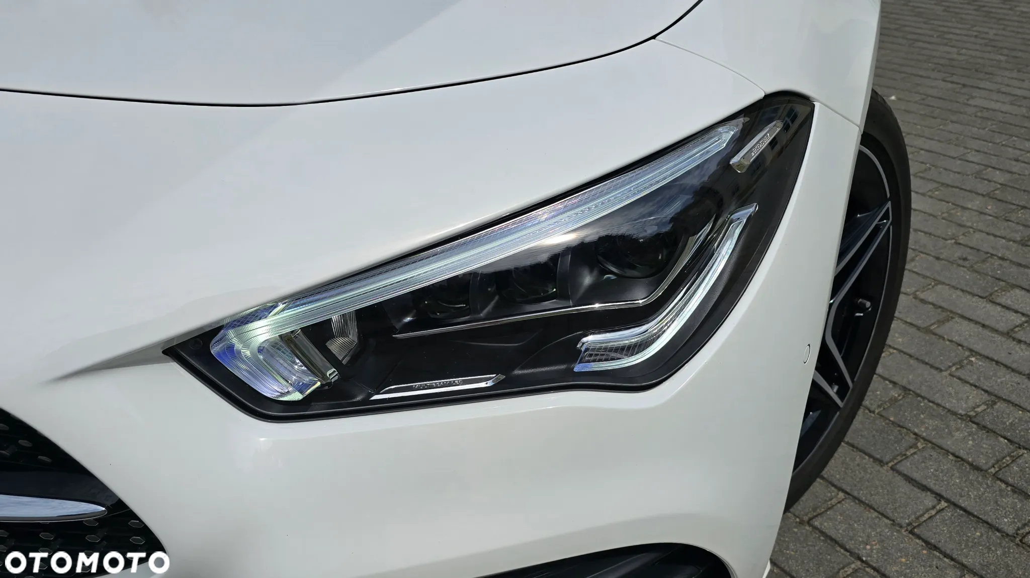 Mercedes-Benz CLA 250 4-Matic Progressive 7G-DCT - 37
