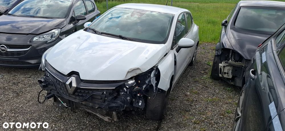 Renault Clio E-TECH 140 BUSINESS EDITION - 2