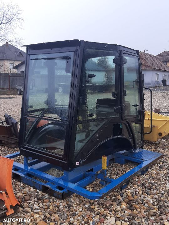 Cabina Noua buldoexcavator Caterpillar model F, F2 - 2