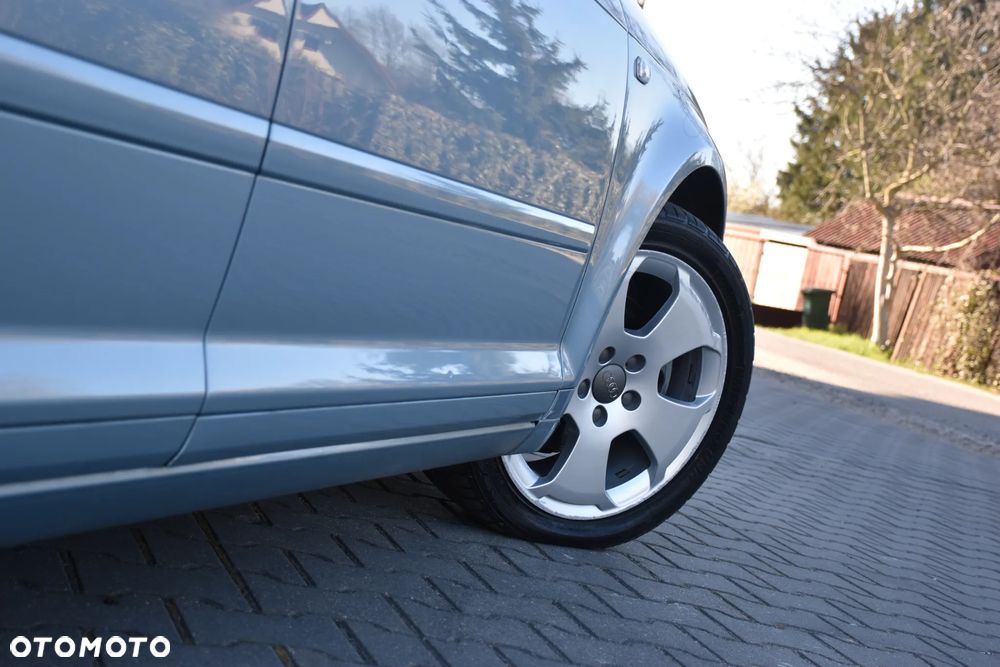 Audi A3 Sportback 2.0 TDI Ambiente - 34