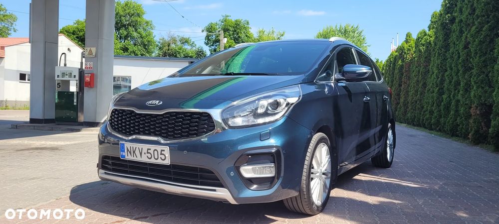 Kia Carens - 14
