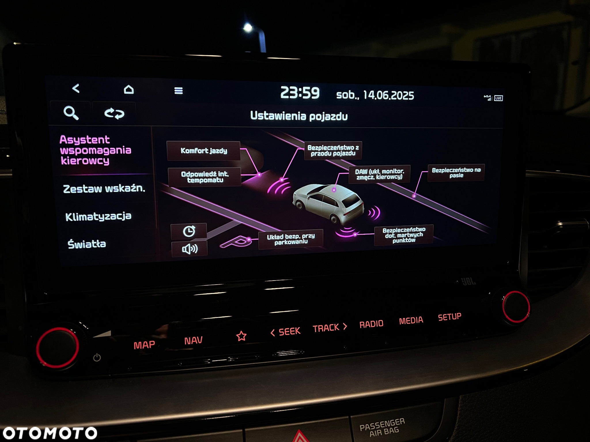 Kia Ceed 1.4 T-GDI DCT OPF Platinum Edition - 17