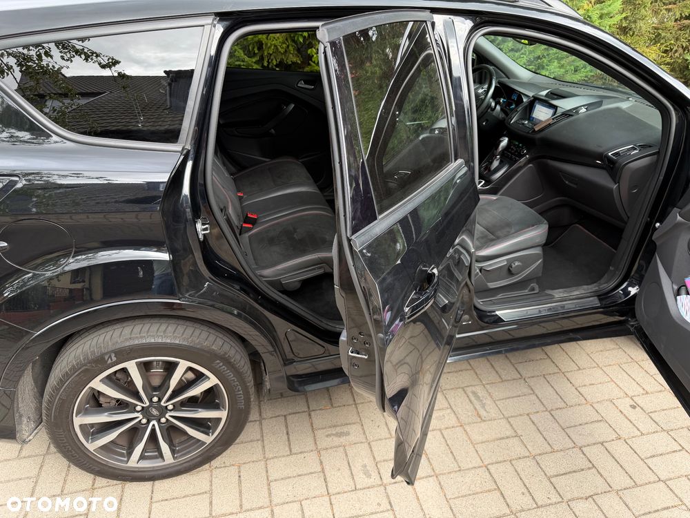 Ford Kuga 2.0 TDCi FWD ST-Line - 33