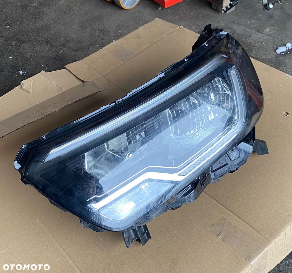 RENAULT KANGOO 3 III lift , IV 4 EXPRESS Idealna ! LAMPA PRZEDNIA LEWA REFLEKTOR LEWY  LED ledowy 260608411R - 3