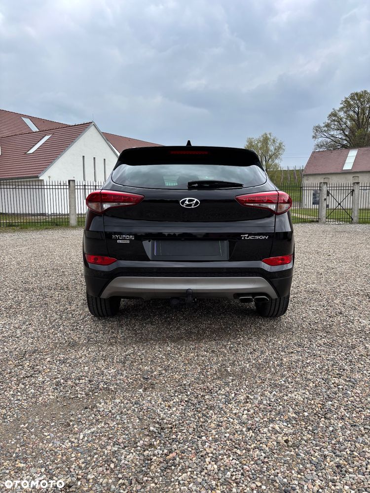 Hyundai Tucson 2.0 CRDI BlueDrive Style 2WD - 8