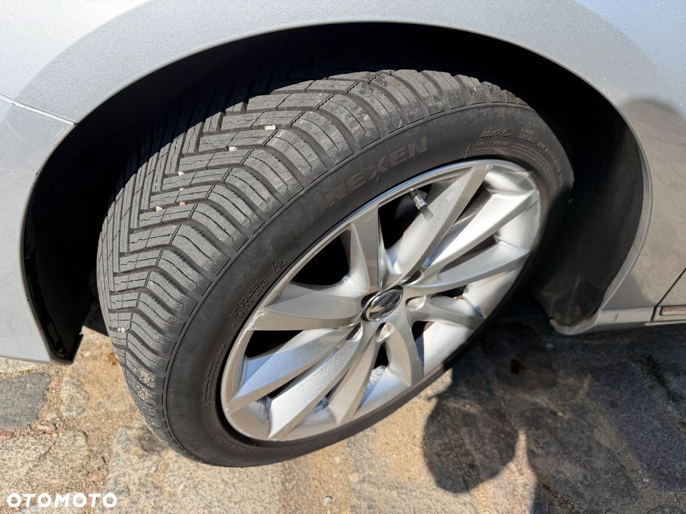 Volkswagen Passat Variant 2.0 Blue TDI SCR Trendline - 28