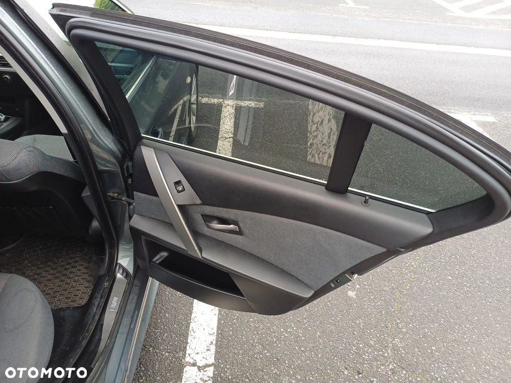 BMW Seria 5 520i - 18