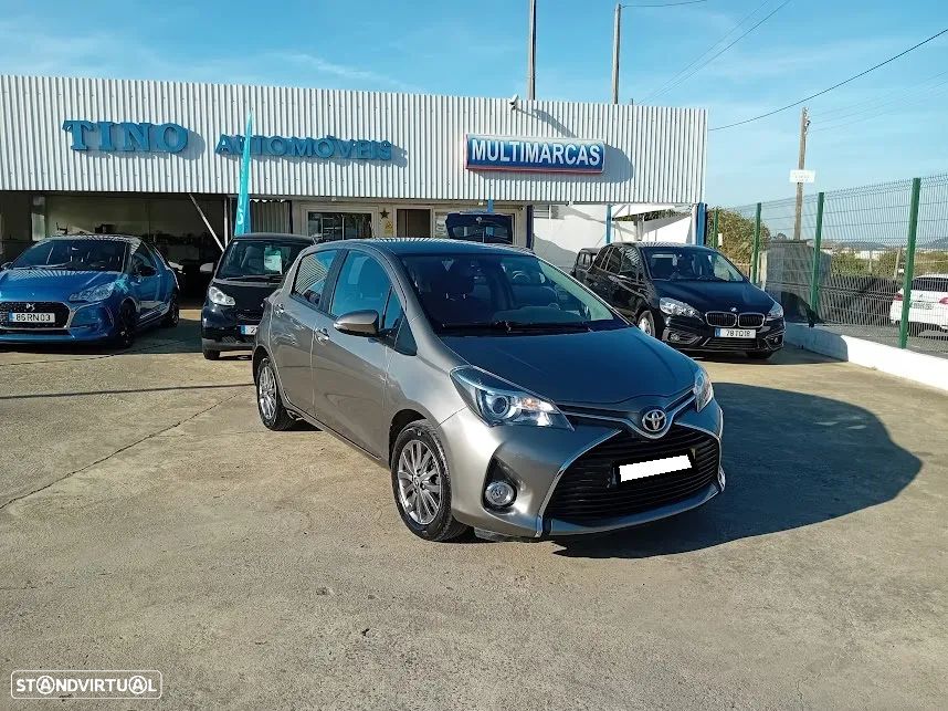 Toyota Yaris 1.33 VVT-i Comfort+P.Style - 2