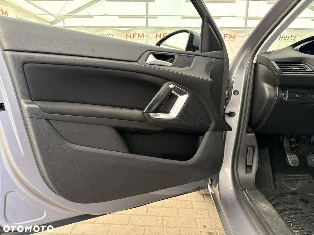 Peugeot 308 - 11