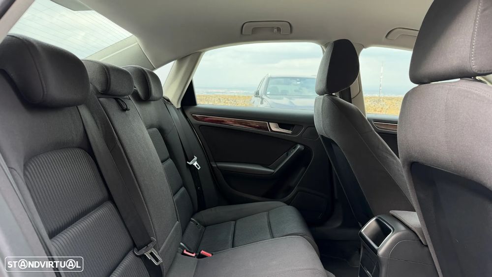 Audi A4 2.0 TDI - 24