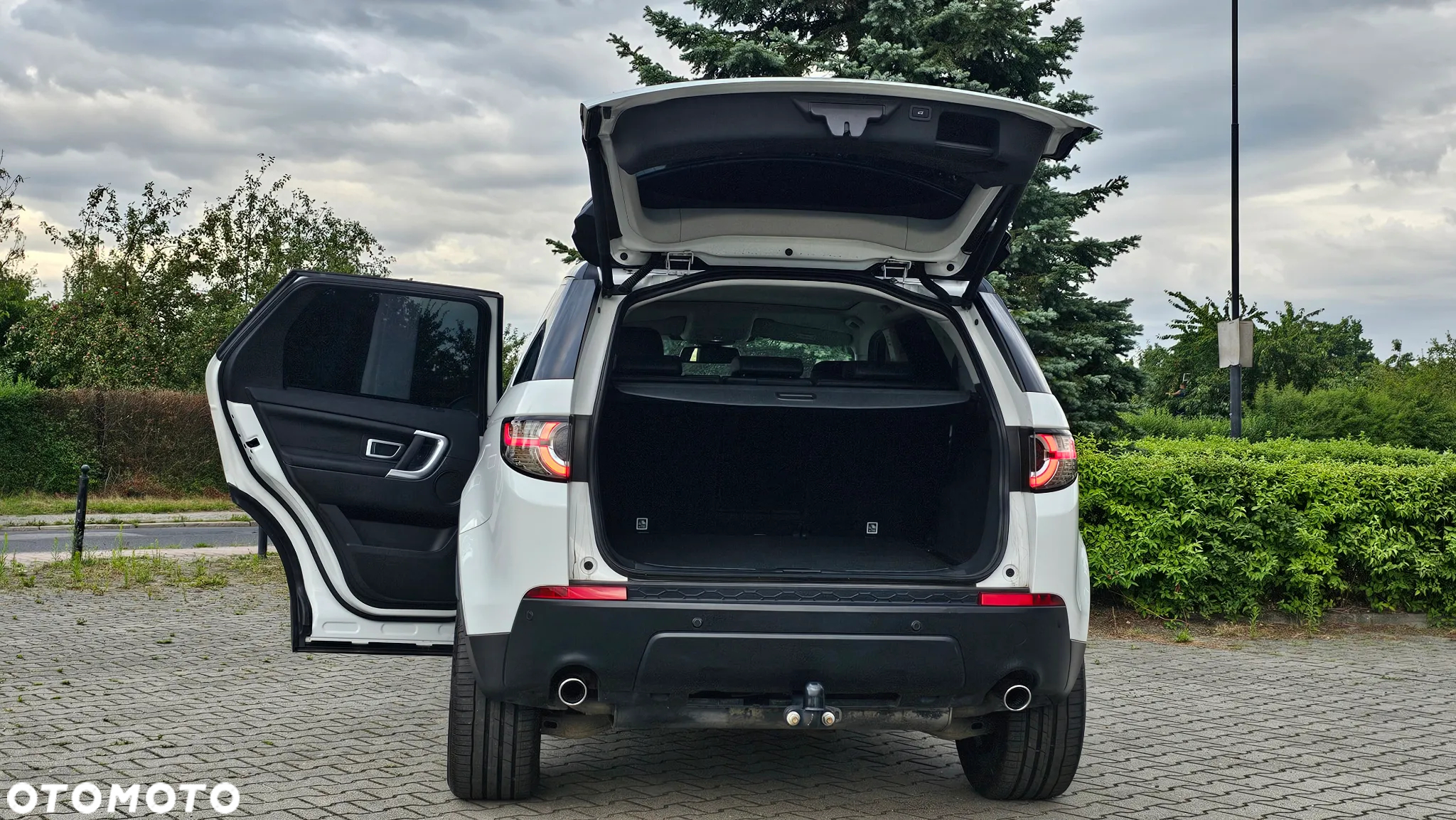 Land Rover Discovery Sport 2.0 TD4 HSE Luxury - 39