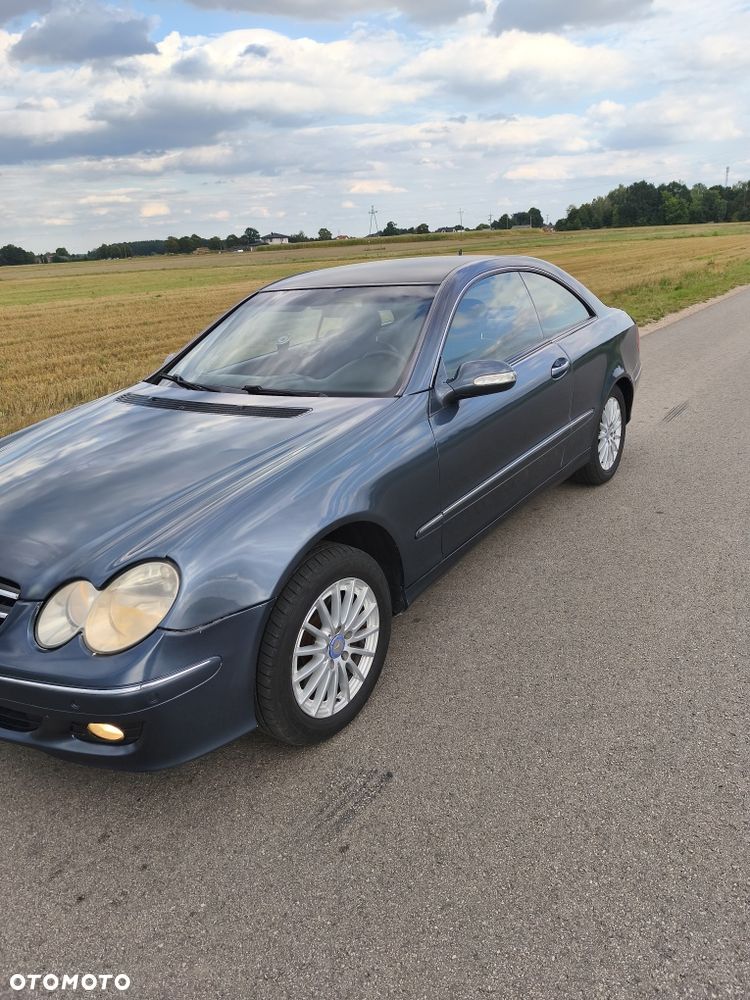 Mercedes-Benz CLK - 4