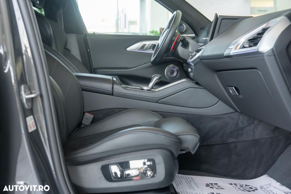 BMW XM 50e - 18