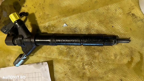 Injector Toyota 2.2d 177cp verificat pe banc