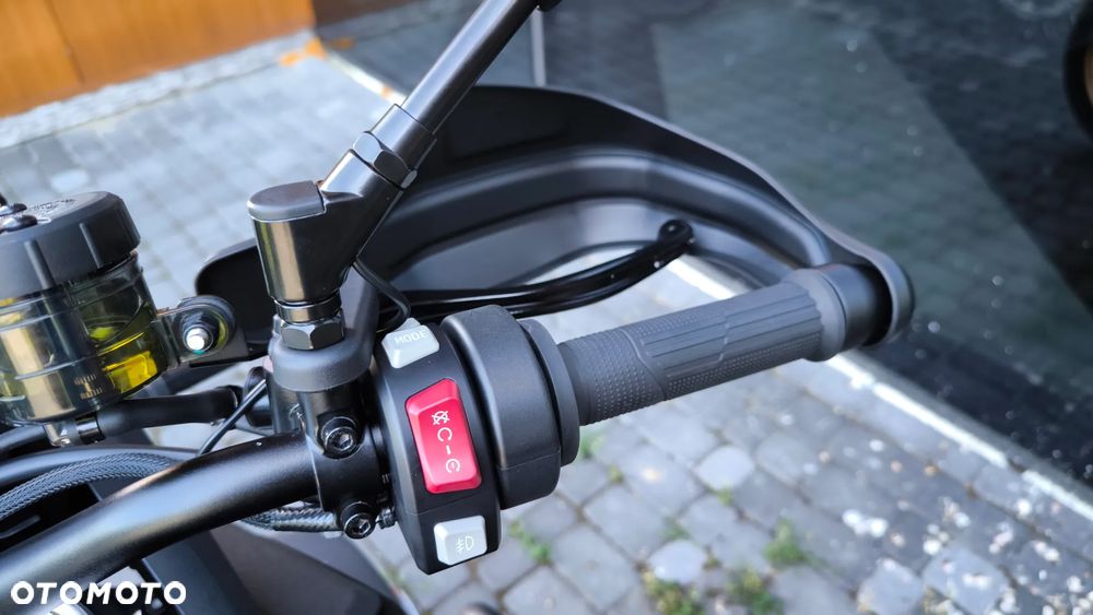 VOGE 900DSX - 10