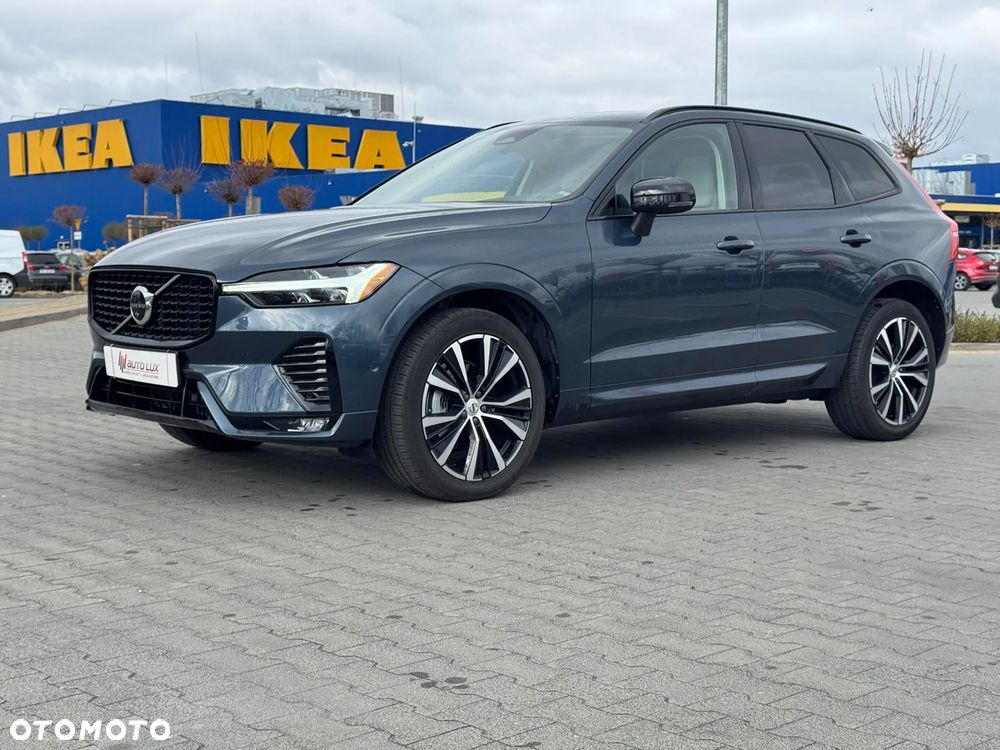 Volvo XC 60 B5 D AWD Plus Dark - 33
