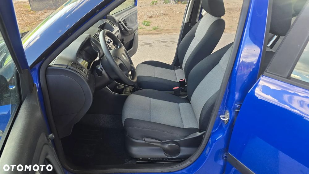 Skoda Fabia 1.4 16V Active - 28