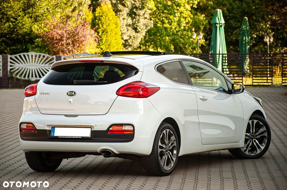 Kia ProCeed 1.6 GDI DCT Spirit - 17