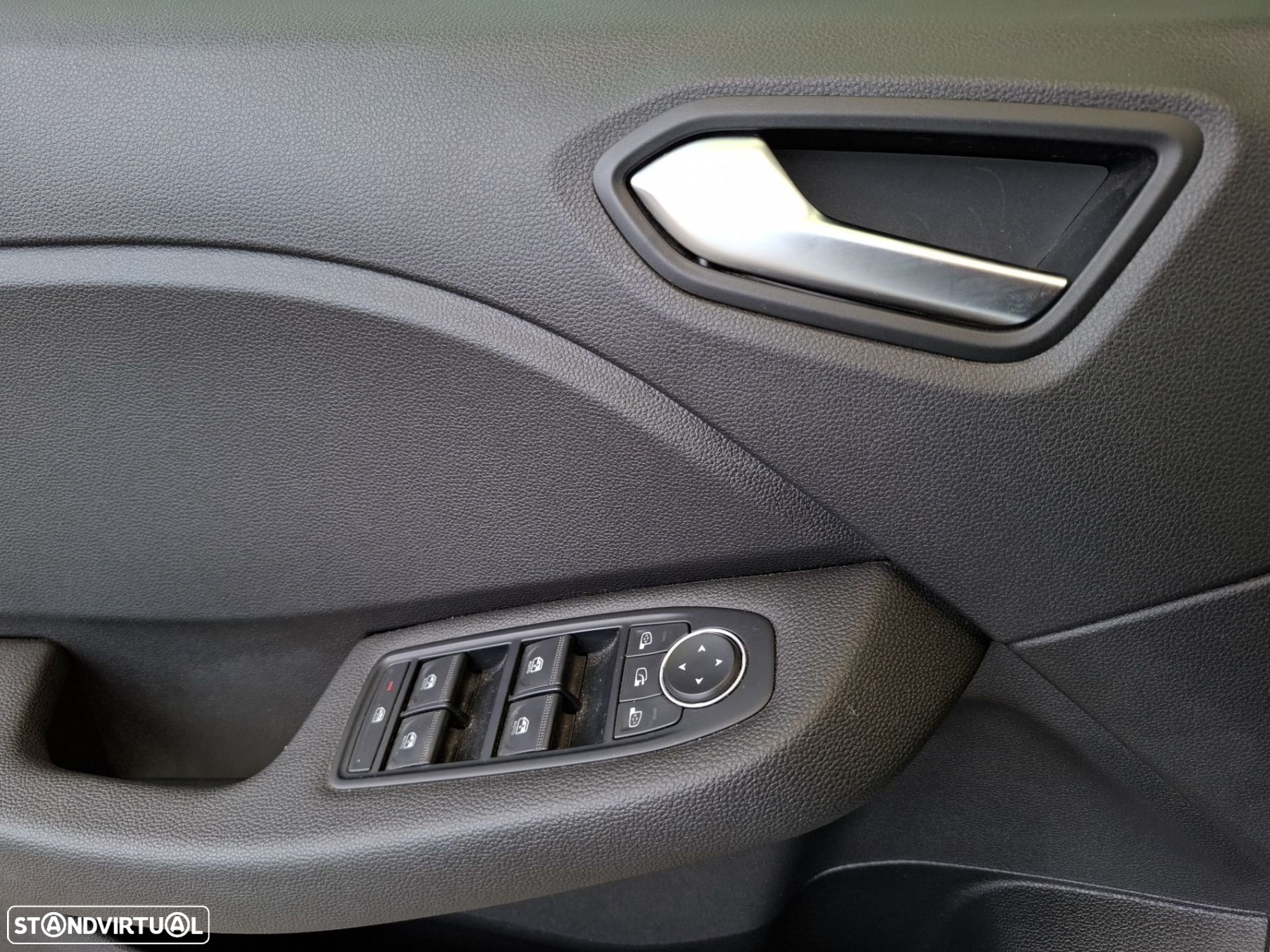 Renault Clio 1.0 TCe Evolution Bi-Fuel - 22