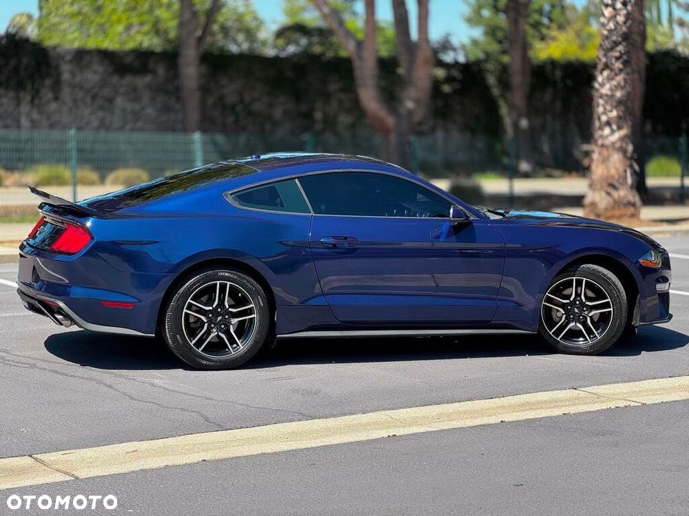 Ford Mustang - 11