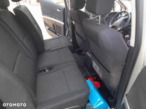 Toyota Corolla Verso 1.8 Prestige 7os - 18
