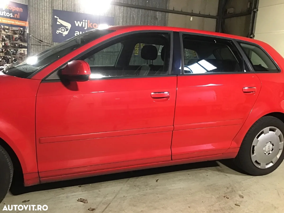 Audi A3 1.4 TFSI Sportback S tronic S line Sportpaket - 4