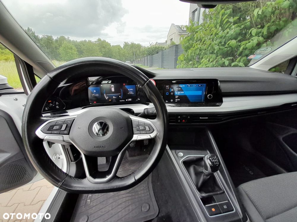 Volkswagen Golf 1.0 TSI - 11